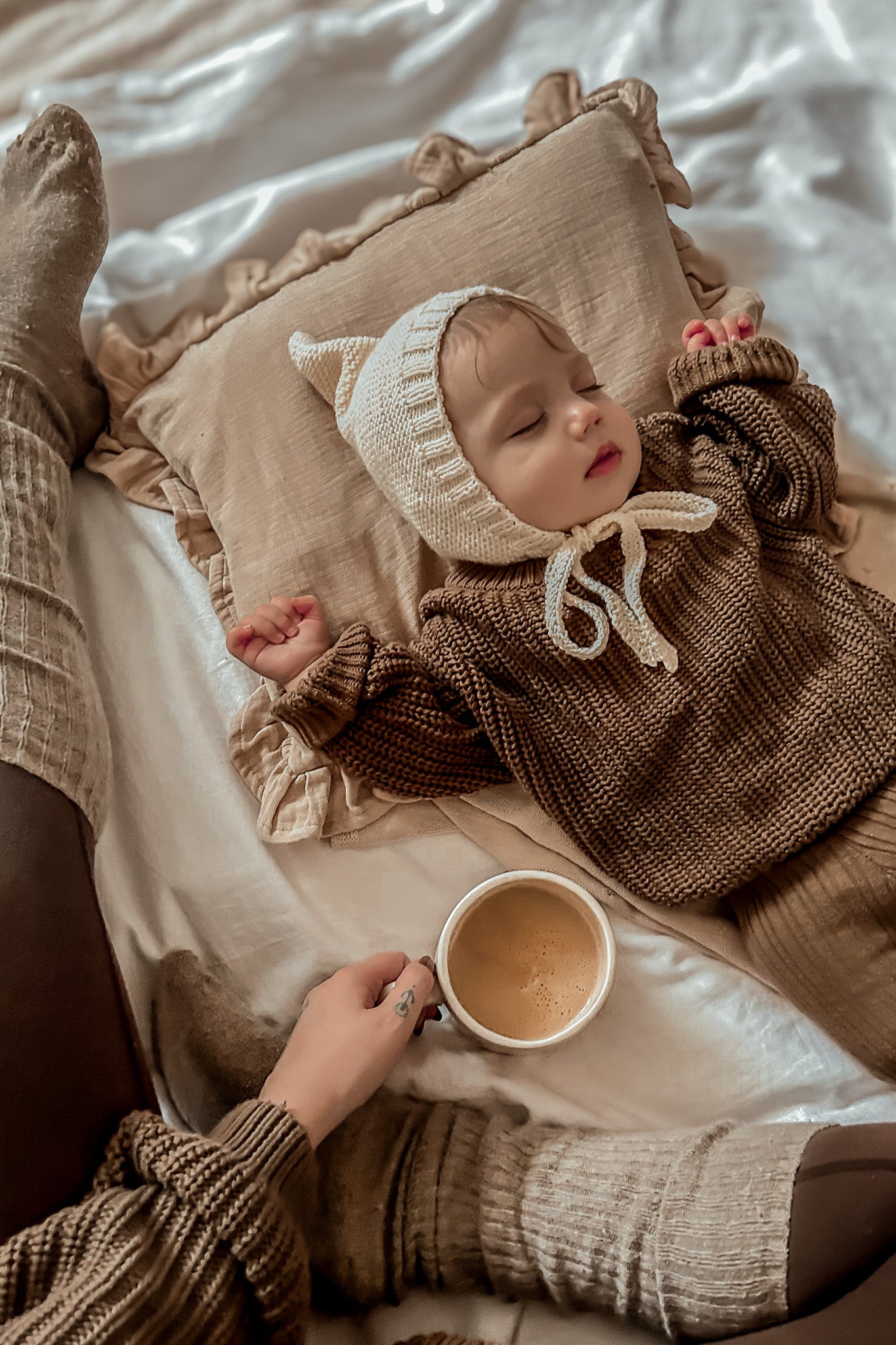 Chunky Knit Sweater | Coffee